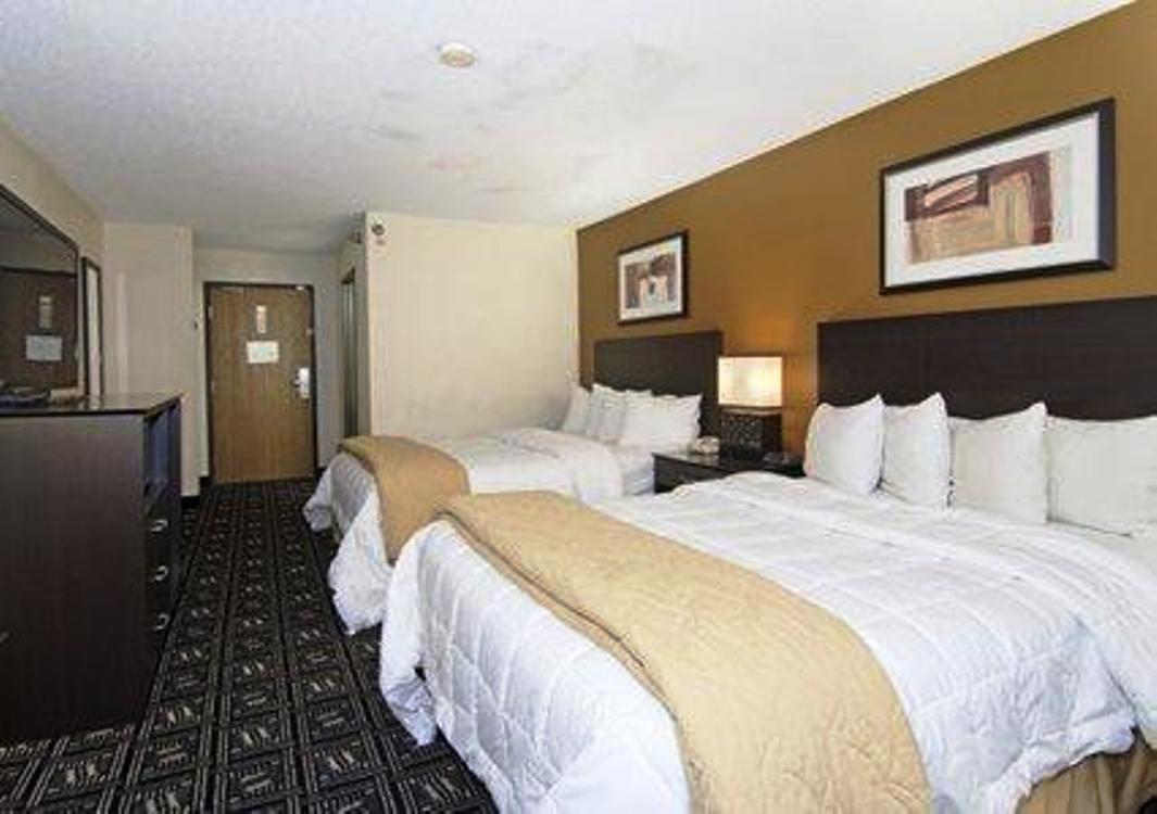 Quality Inn & Suites Mankato Bagian luar foto