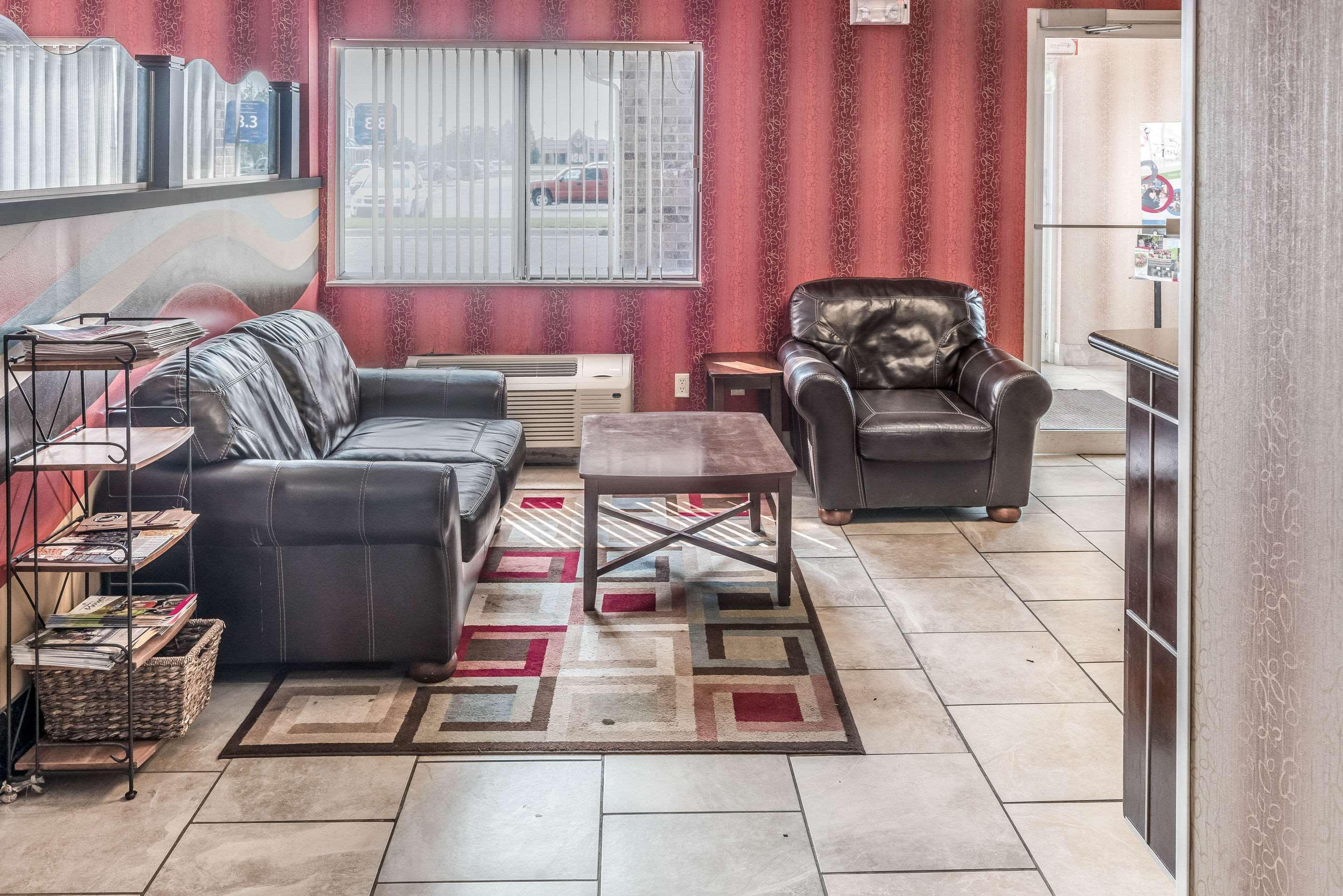Quality Inn & Suites Mankato Bagian luar foto